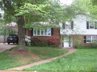 6451 Divine St, Mc Lean, VA 22101