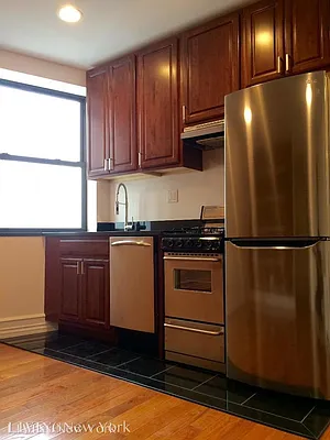 Rented by Living New York | media 9