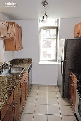 4th image of 520 W 23rd St APT 8F