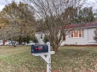 103 Mayfair Rd, Lexington, NC 27292