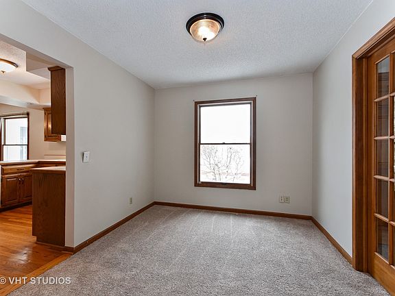 4th image of 16327 Albert Dr