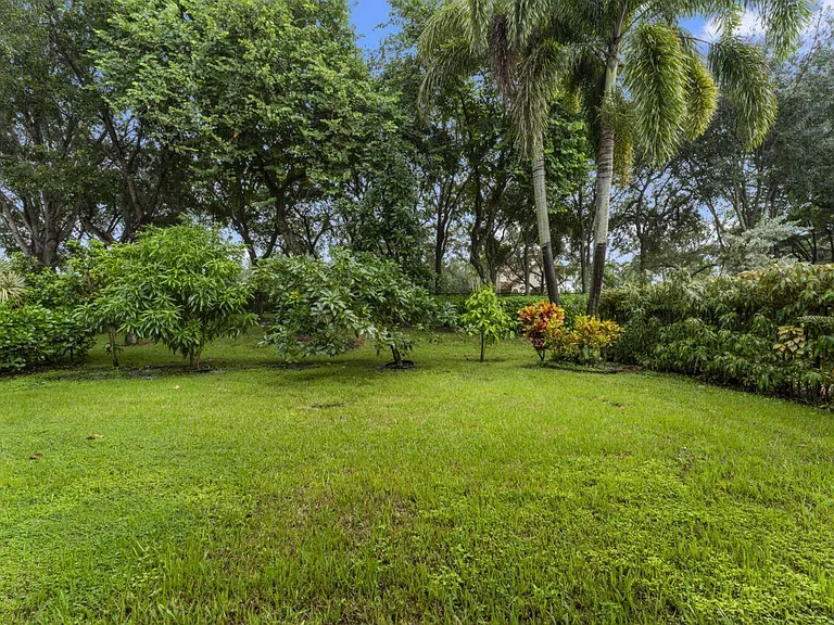 8492 Breezy Oak Way — Photo 49