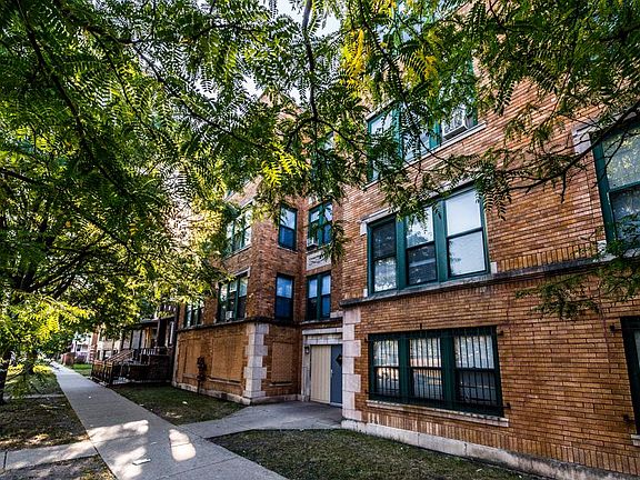 2nd image of 4653 W Jackson Blvd #2285304