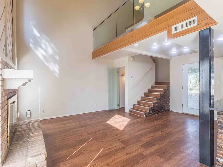 3901 Knollwood Dr — Photo 18
