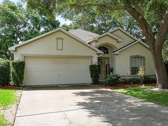 2nd image of 6940 Hidden Oaks Cir