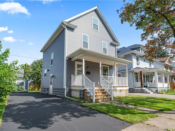 88 Rosemary Dr, Rochester, NY 14621