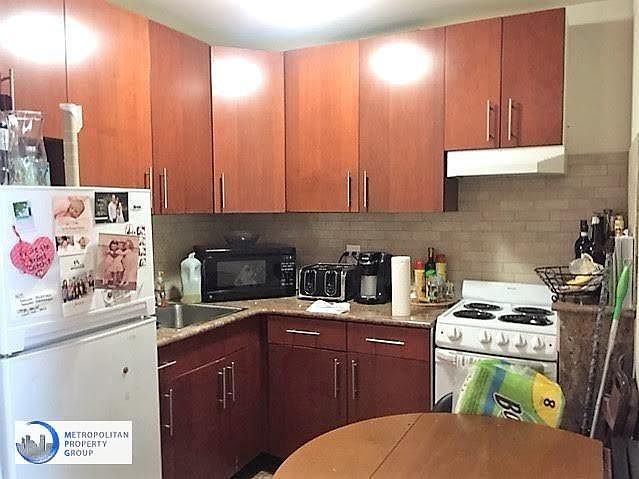 2nd image of 295 Park Ave S APT 6H
