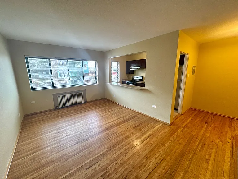 Poplar Apartments — Photo 7