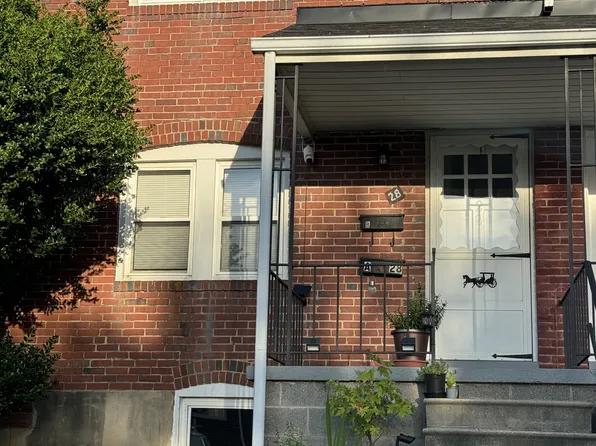 28 Warren Rd #B, Essex, MD 21221