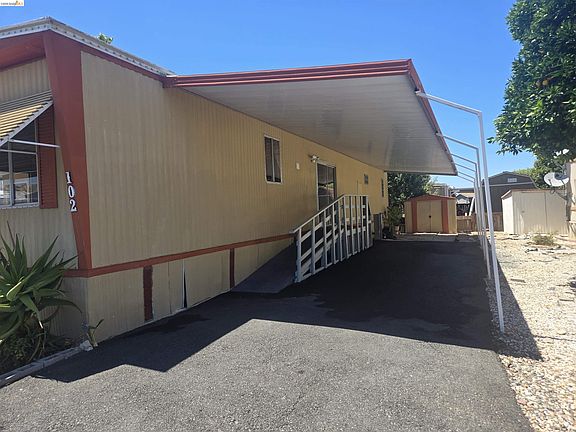 3rd image of 3301 Buchanan Rd Unit 102