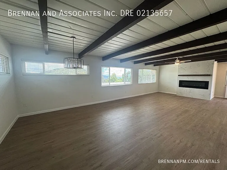330 Lento Ln — Photo 1