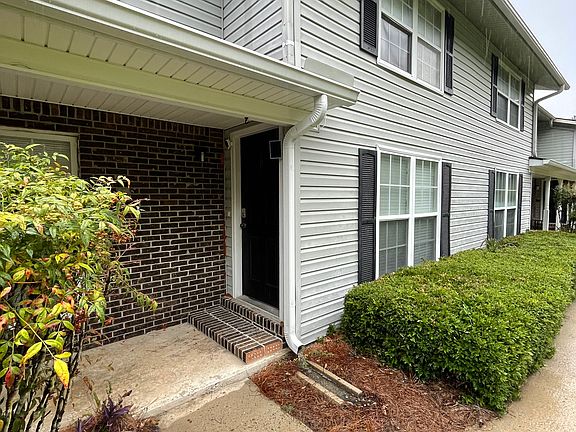2nd image of 2494 Etiwan Ave APT I3