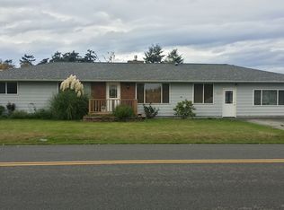 2285 Fairway Ln, Oak Harbor, WA 98277