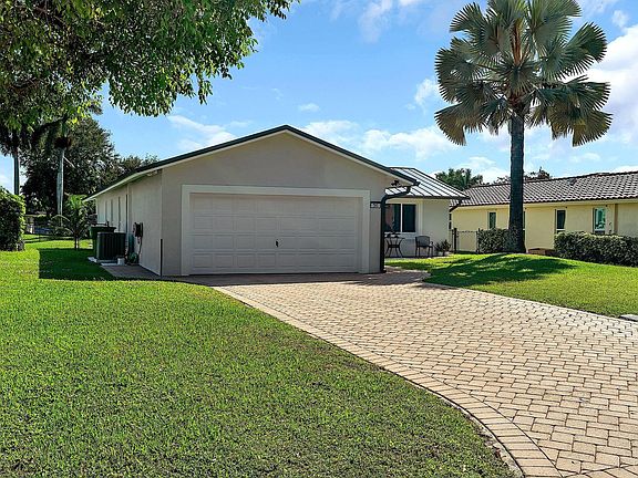 2nd image of 793 NW 87th Avenue