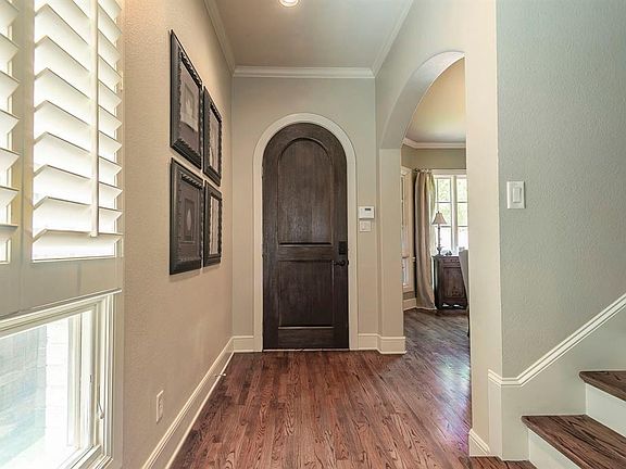 3rd image of 1215 Belle Pl