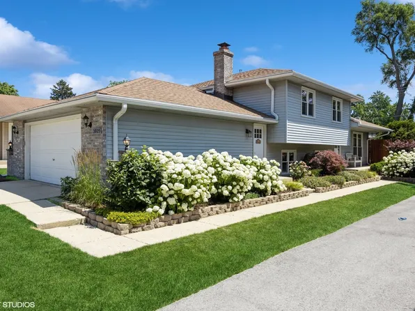 3925 Williams St, Downers Grove, IL 60515