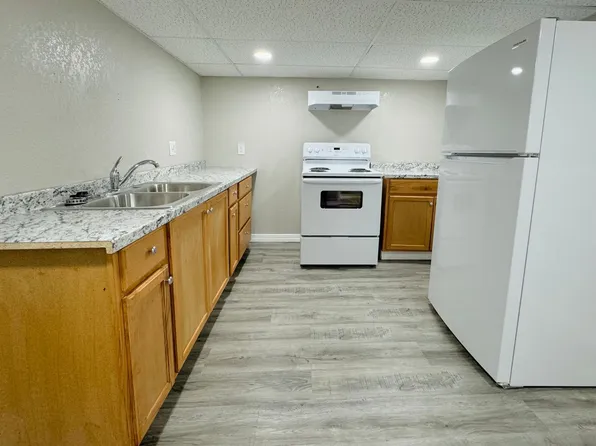 1706 Avenue B, Dodge City, KS 67801