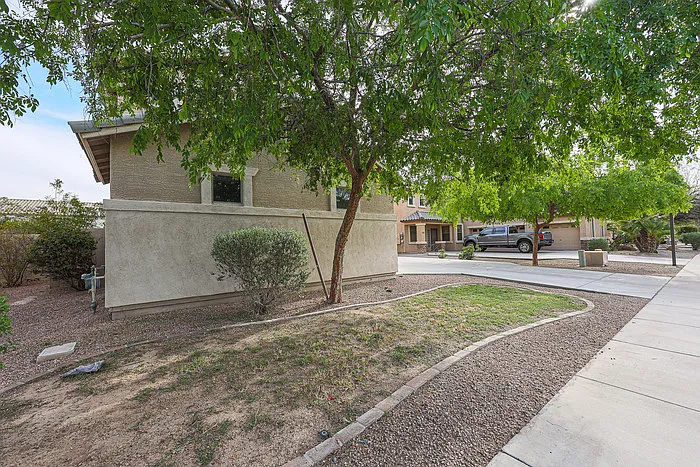 16205 W Gibson Ln — Photo 5