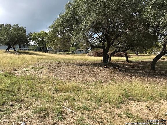 5th image of 883 Parkview Dr