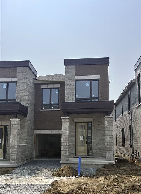 1st image of 7 Robert Eaton Ave