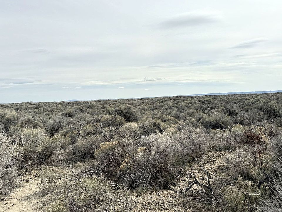 1st image of Fossil Lake Rd