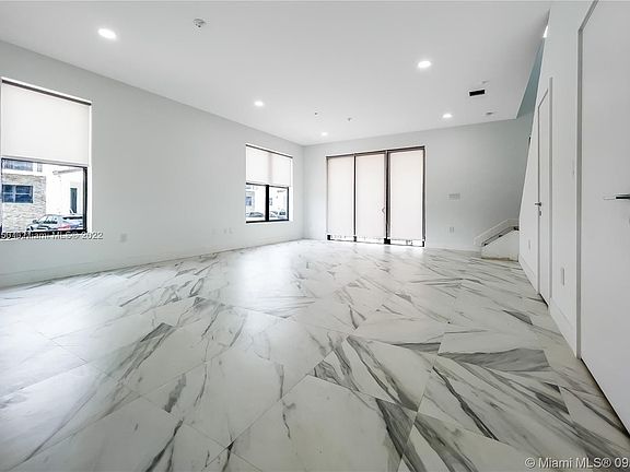 4th image of 6167 SW 36th Ct #29