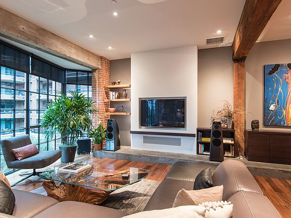 5th image of 500 W Harbor Dr Unit 1610
