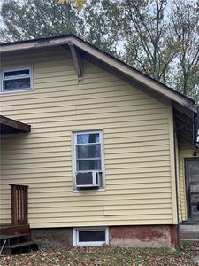 63 Shore Rd E, Riverside, RI, 02915