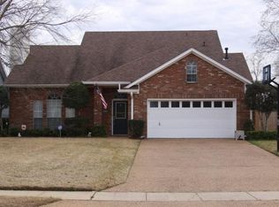 110 Summit Dr, Bossier City, LA 71111