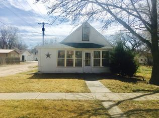 307 W 4th St, Ellinwood, KS 67526