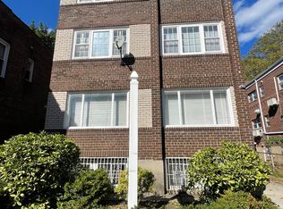 18914 Crocheron Ave, Flushing, NY 11358