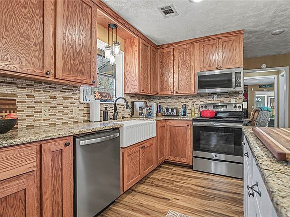 2nd image of 516 Dogwood Hill Trl