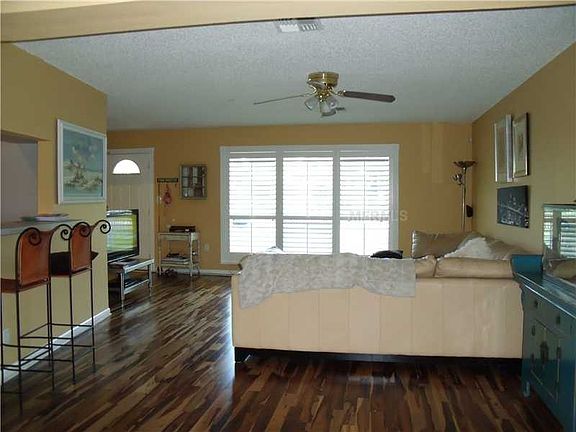 3rd image of 4528 S Hesperides St