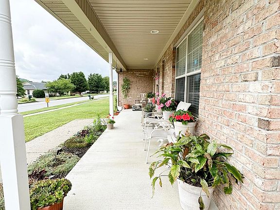 4th image of 1030 Burnell Dr