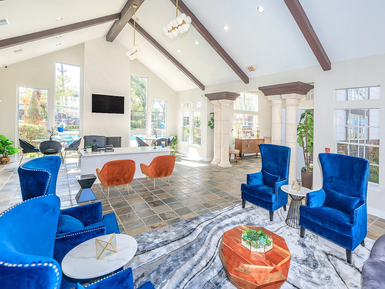 Residence at Westchase — Photo 3