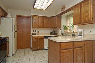 3rd image of 354 Belle Ct