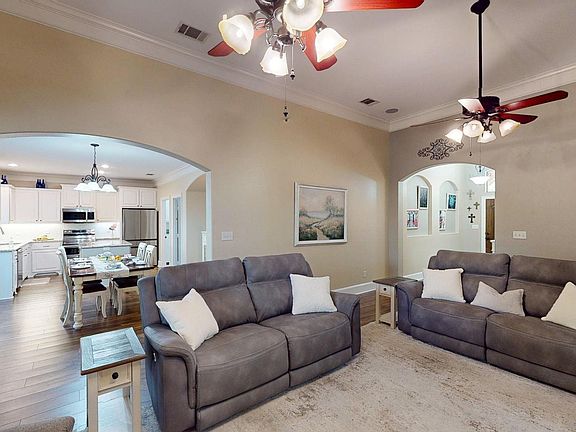 4th image of 18488 Bluebird Cir