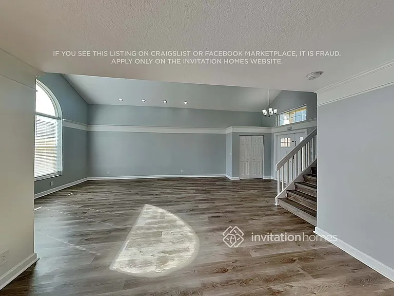 6340 NW 77th Ct — Photo 8