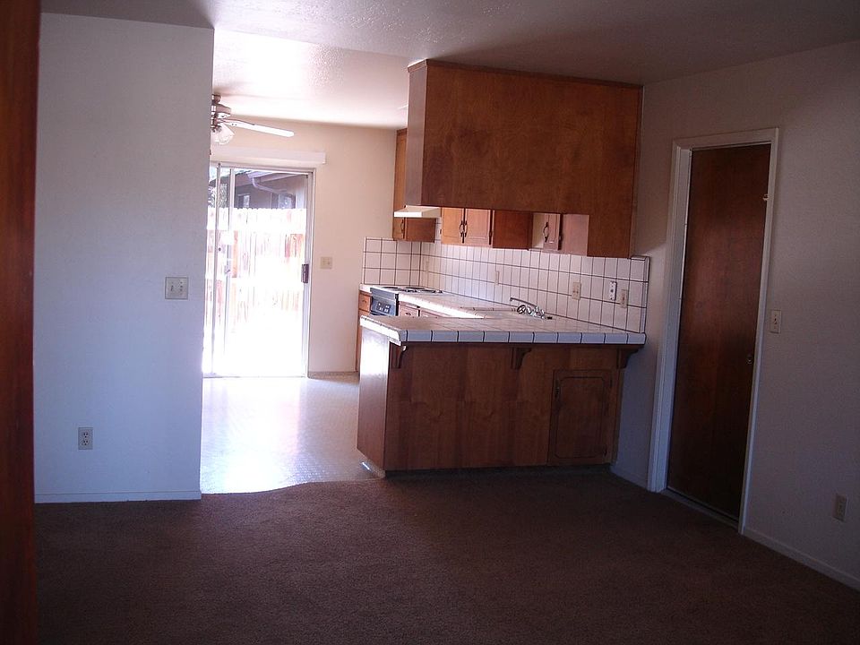 2nd image of 5125 W Cambridge Ave