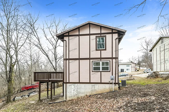 606 Alsmeyer Dr — Photo 13