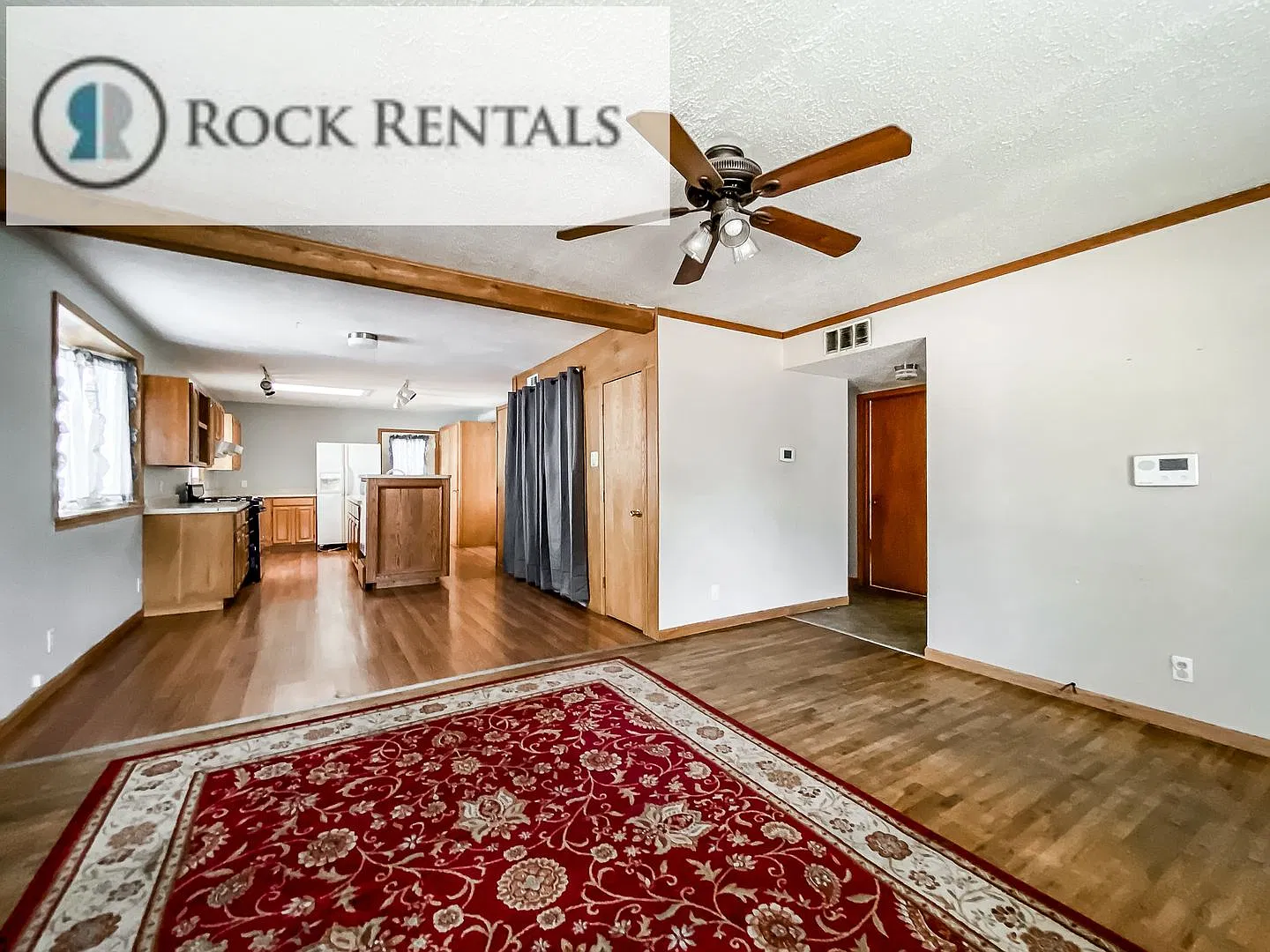 2 Bed 1 Bath with Detached 2 Car Garage — Photo 3