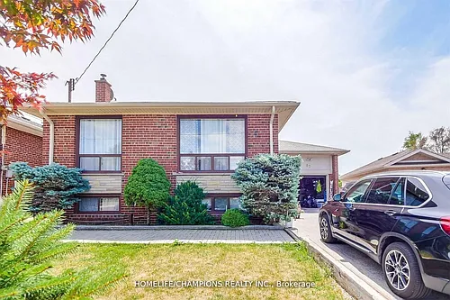 65 Whitburn Cres Photo 1