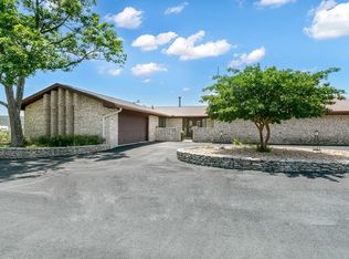 427 Eichen Strasse, Fredericksburg, TX 78624