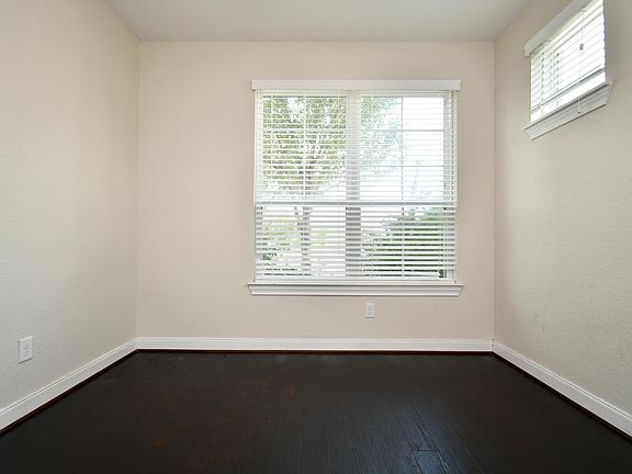 3rd image of 27002 Triana River Cir