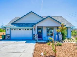 16072 Bush St, Redding, CA 96001
