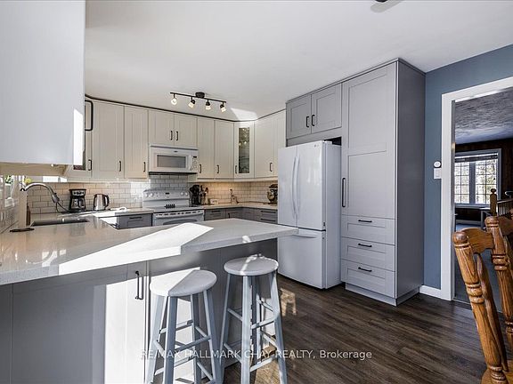 4th image of 1103 Belle Aire Beach Rd