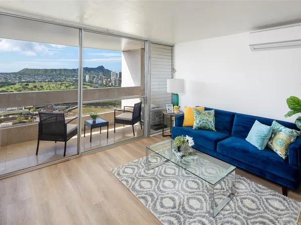 555 University Ave APT 3707, Honolulu, HI 96826