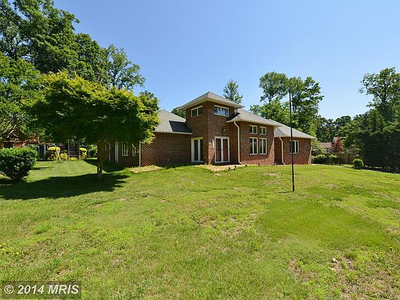 4th image of 6108 River Dr