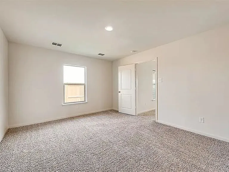 13813 Musselshell Dr — Photo 3