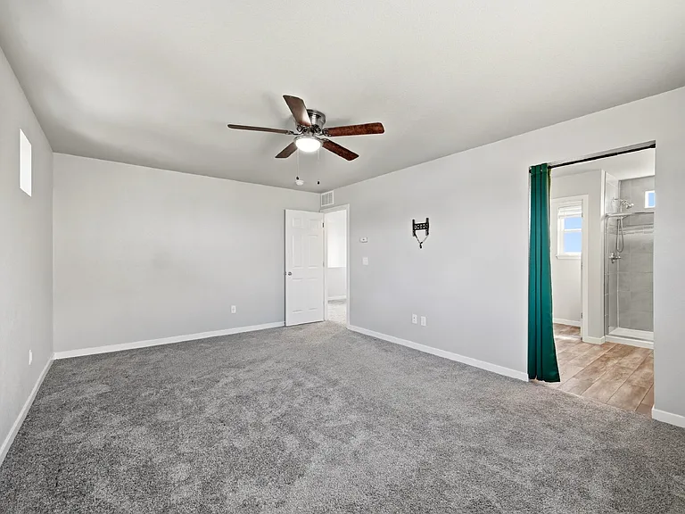 5668 Tramore Ct — Photo 25